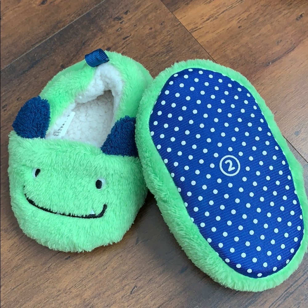 Monster slippers - Picture 2 of 3